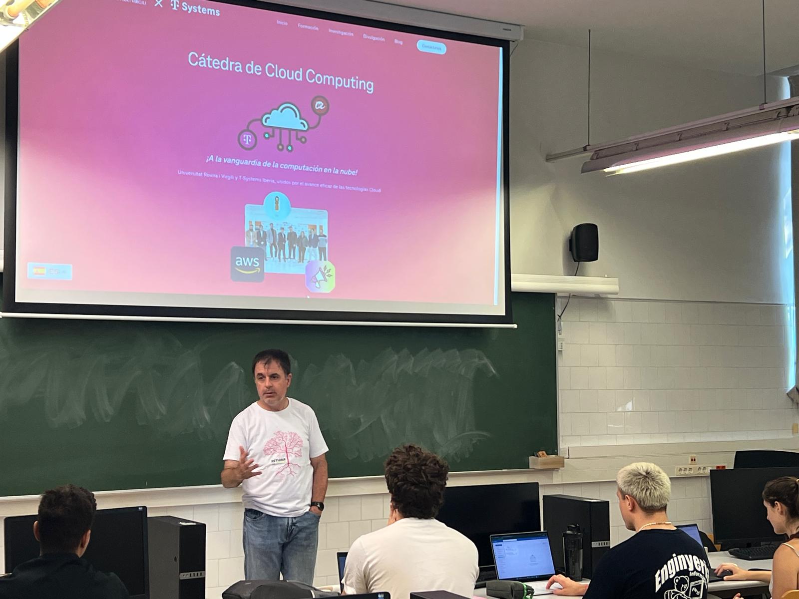 Comença el Curs AWS Cloud Foundations a l’ETSE