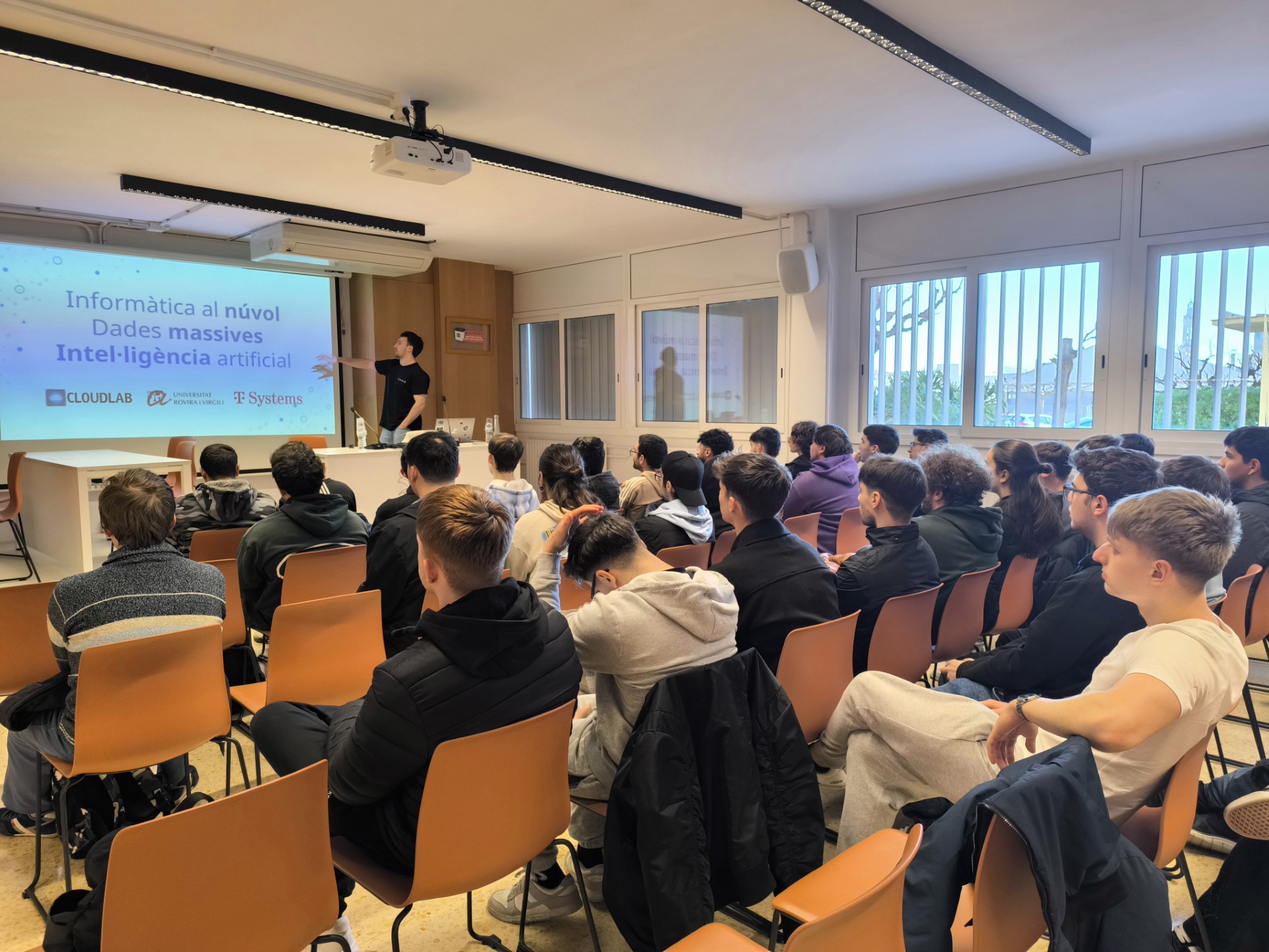 Tornem a l’Institut Jaume Huguet