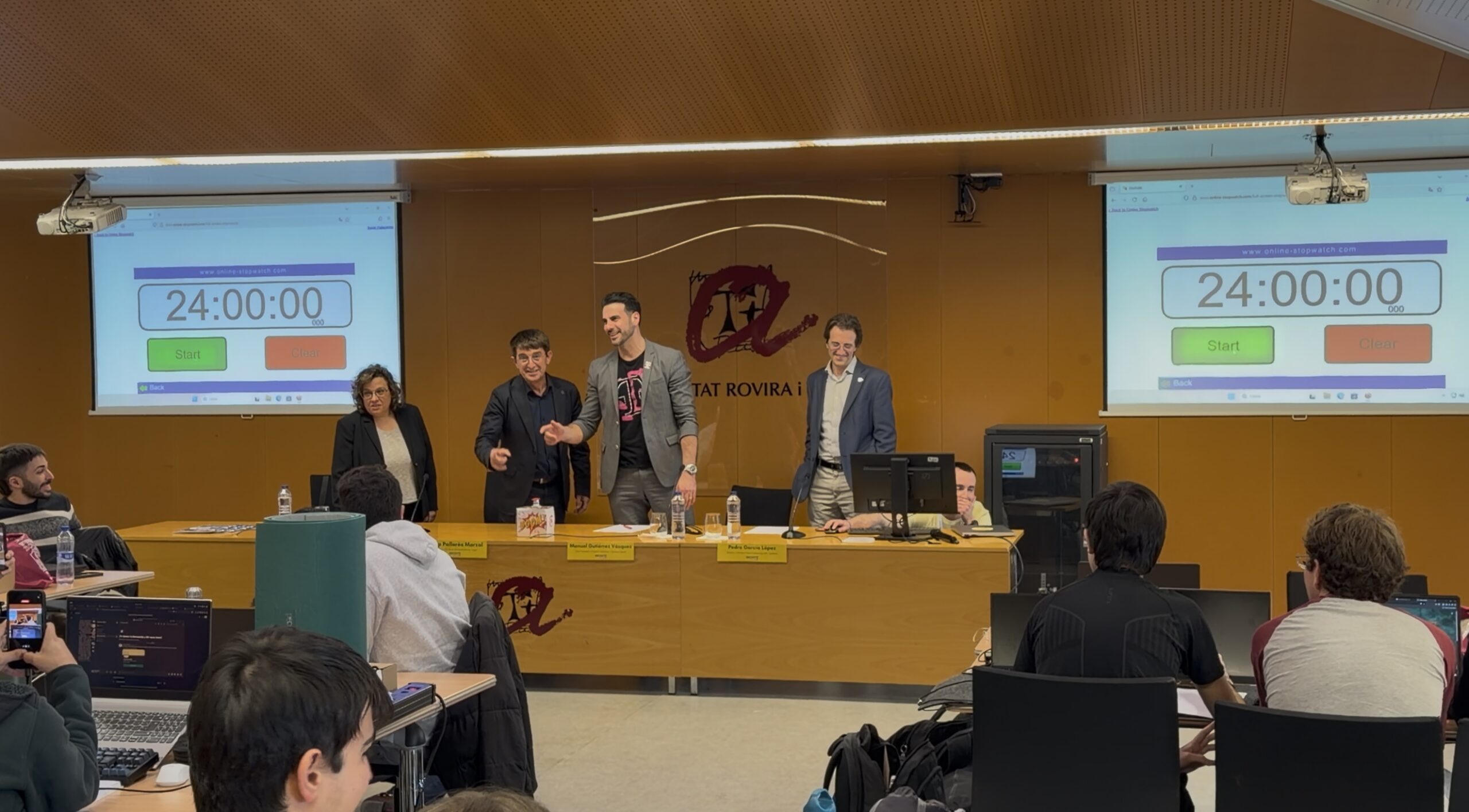 Inaugurada la Hackató d’Intel·ligència Artificial 2026 de la URV: 24 hores d’innovació amb impacte social